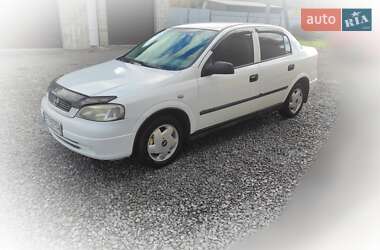 Седан Opel Astra 2007 в Турке