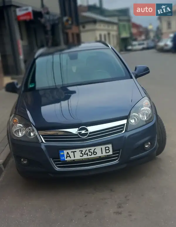 Opel Astra 2010