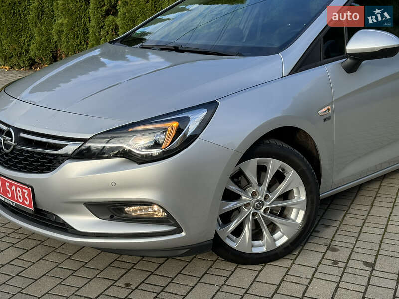 Универсал Opel Astra 2019 в Львове