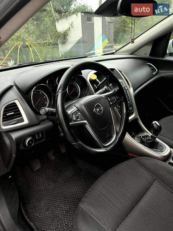 Универсал Opel Astra 2011 в Ровно фото 22 Универсал Opel Astra 2011 в Ровно