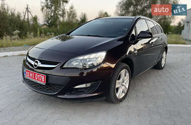 Универсал Opel Astra 2014 в Рокитном