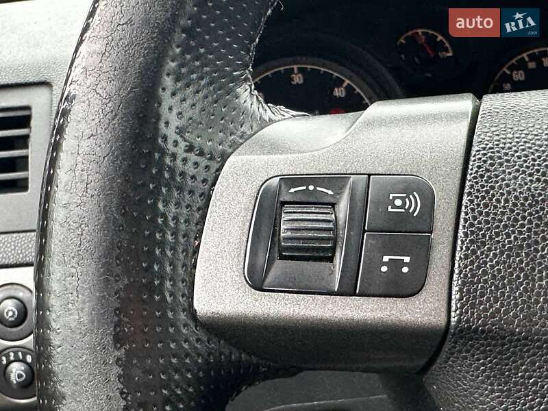 Універсал Opel Astra 2006 в Львові