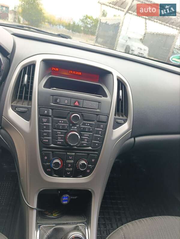 Универсал Opel Astra 2011 в Днепре фото 5 Универсал Opel Astra 2011 в Днепре