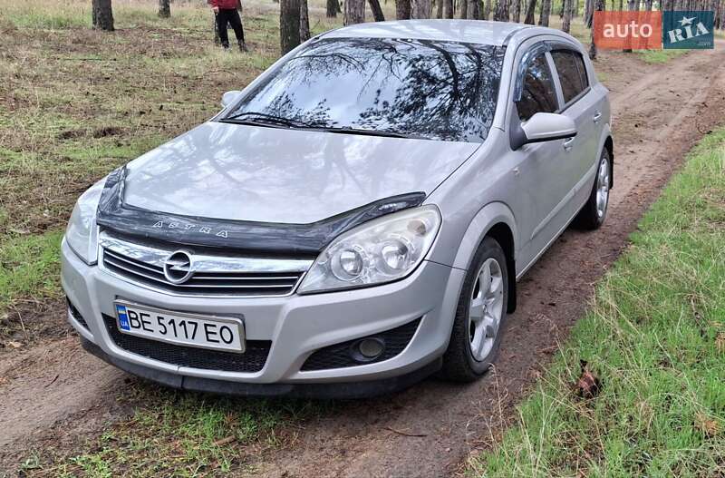 Хэтчбек Opel Astra 2008 в Николаеве фото 5 Хэтчбек Opel Astra 2008 в Николаеве