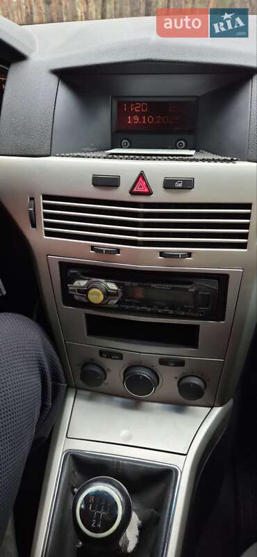 Хэтчбек Opel Astra 2008 в Николаеве фото 9 Хэтчбек Opel Astra 2008 в Николаеве