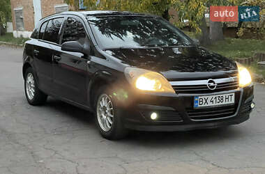 Хэтчбек Opel Astra 2006 в  Хэтчбек Opel Astra 2006 в