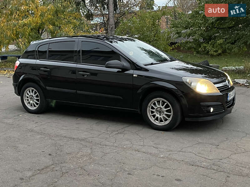 Хэтчбек Opel Astra 2006 в Виннице