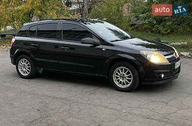 Хэтчбек Opel Astra 2006 в  фото 3 Хэтчбек Opel Astra 2006 в