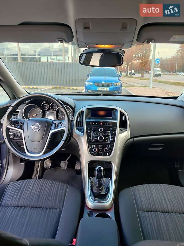 Хэтчбек Opel Astra 2010 в Кривом Роге