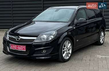 Универсал Opel Astra 2010 в Черкассах
