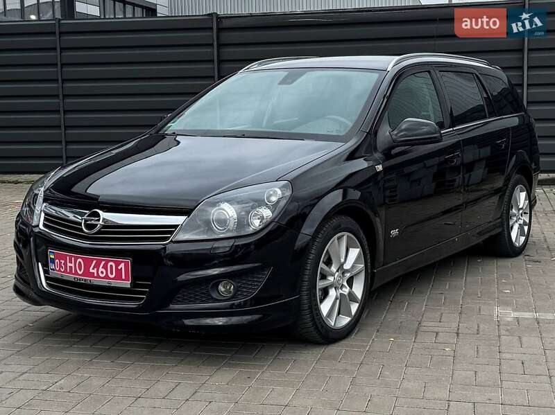 Opel Astra 2010 Opel Astra 2010