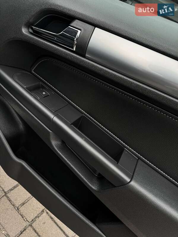 Универсал Opel Astra 2010 в Черкассах