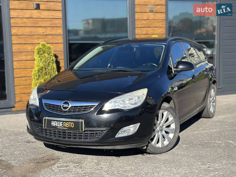 Универсал Opel Astra 2010 в Шептицькому