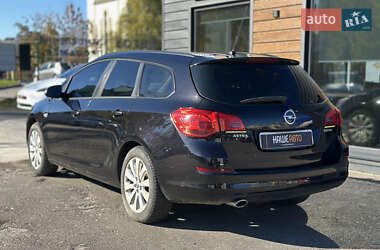 Універсал Opel Astra 2010 в  фото 12 Універсал Opel Astra 2010 в