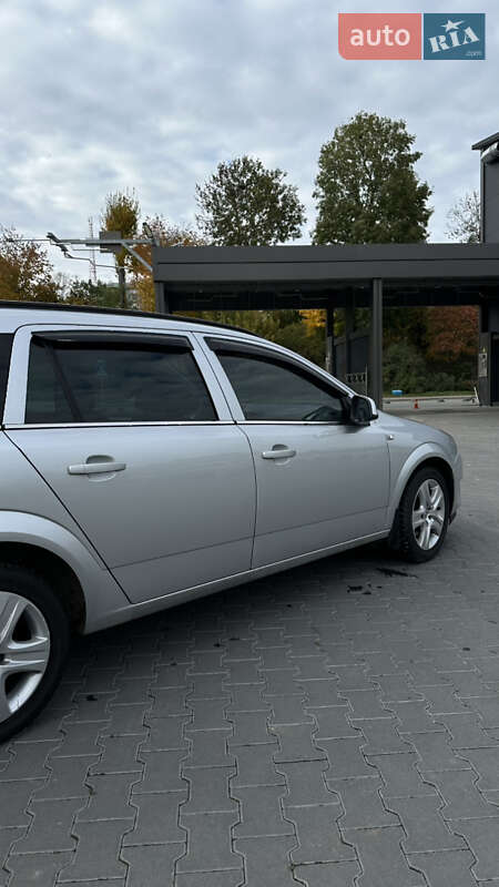 Универсал Opel Astra 2010 в Тернополе фото 7 Универсал Opel Astra 2010 в Тернополе