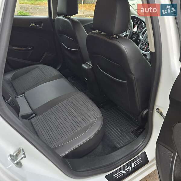 Хэтчбек Opel Astra 2017 в Кривом Роге