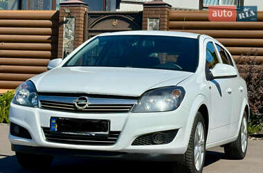 Opel Astra 2014