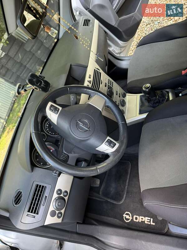 Универсал Opel Astra 2007 в Ивано-Франковске фото 4 Универсал Opel Astra 2007 в Ивано-Франковске