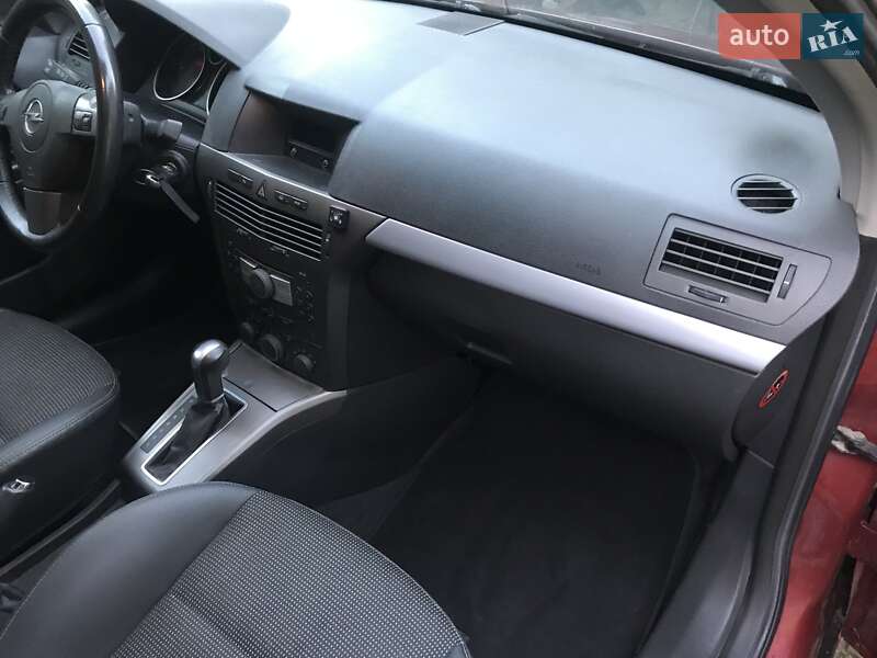 Універсал Opel Astra 2006 в Рівному фото 4 Універсал Opel Astra 2006 в Рівному