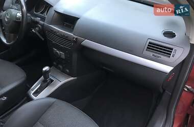 Универсал Opel Astra 2006 в  фото 4 Универсал Opel Astra 2006 в