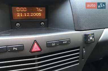 Универсал Opel Astra 2006 в  фото 6 Универсал Opel Astra 2006 в