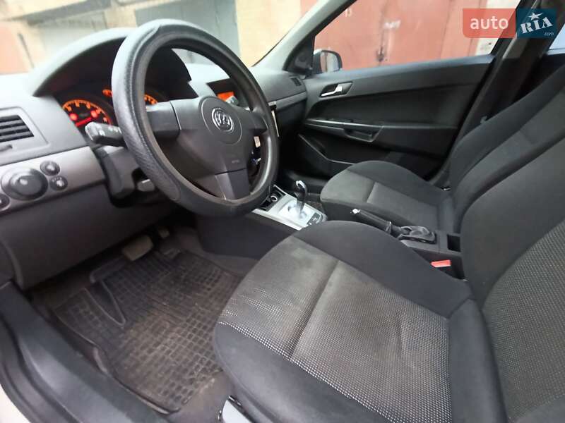 Хэтчбек Opel Astra 2006 в Киеве фото 3 Хэтчбек Opel Astra 2006 в Киеве