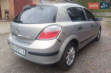 Хетчбек Opel Astra 2006 в  фото 9 Хетчбек Opel Astra 2006 в