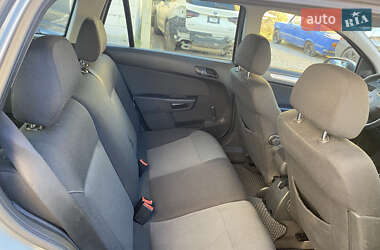 Универсал Opel Astra 2007 в 