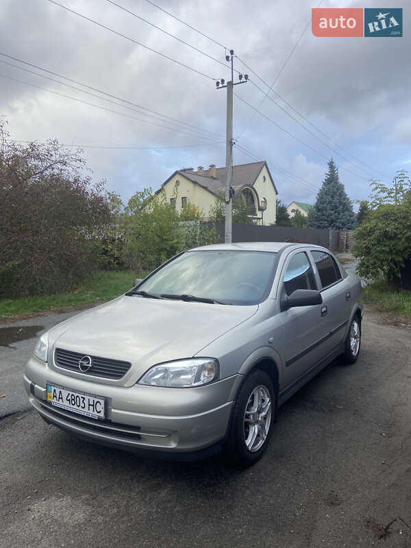 Седан Opel Astra 2008 в Києві фото 5 Седан Opel Astra 2008 в Києві