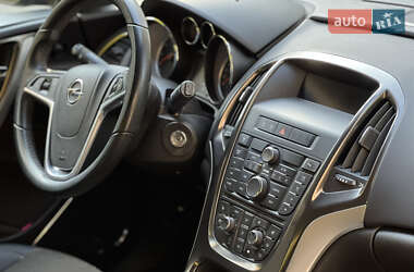 Хетчбек Opel Astra 2009 в  фото 16 Хетчбек Opel Astra 2009 в