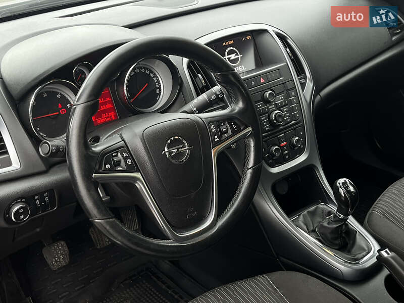 Универсал Opel Astra 2013 в Одессе фото 10 Универсал Opel Astra 2013 в Одессе