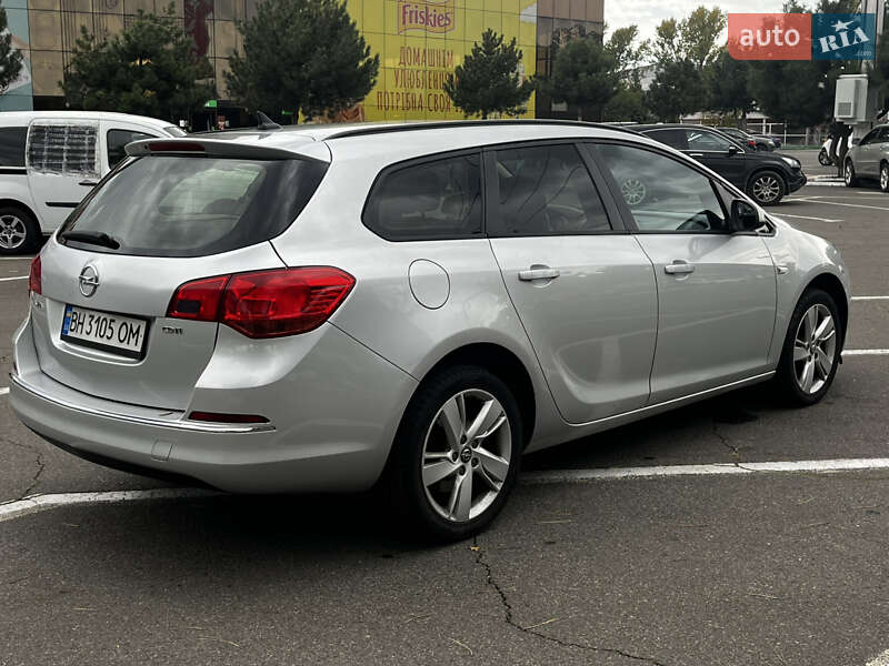 Универсал Opel Astra 2013 в Одессе фото 9 Универсал Opel Astra 2013 в Одессе