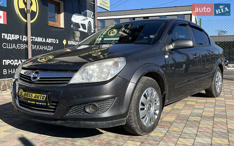 Седан Opel Astra 2008 в Стрые
