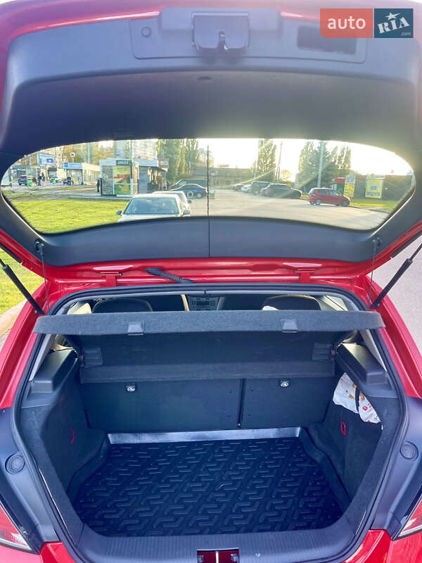 Хэтчбек Opel Astra 2013 в Харькове