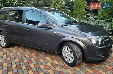 Opel Astra 2010