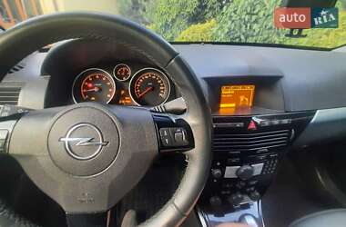 Универсал Opel Astra 2010 в 