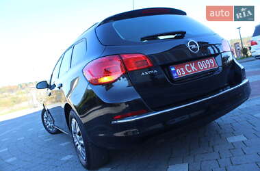 Универсал Opel Astra 2015 в 