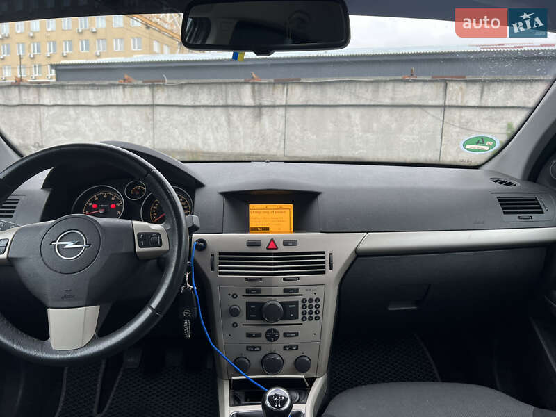 Хэтчбек Opel Astra 2007 в Киеве фото 8 Хэтчбек Opel Astra 2007 в Киеве