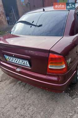 Седан Opel Astra 2003 в  фото 4 Седан Opel Astra 2003 в