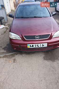 Седан Opel Astra 2003 в  фото 11 Седан Opel Astra 2003 в