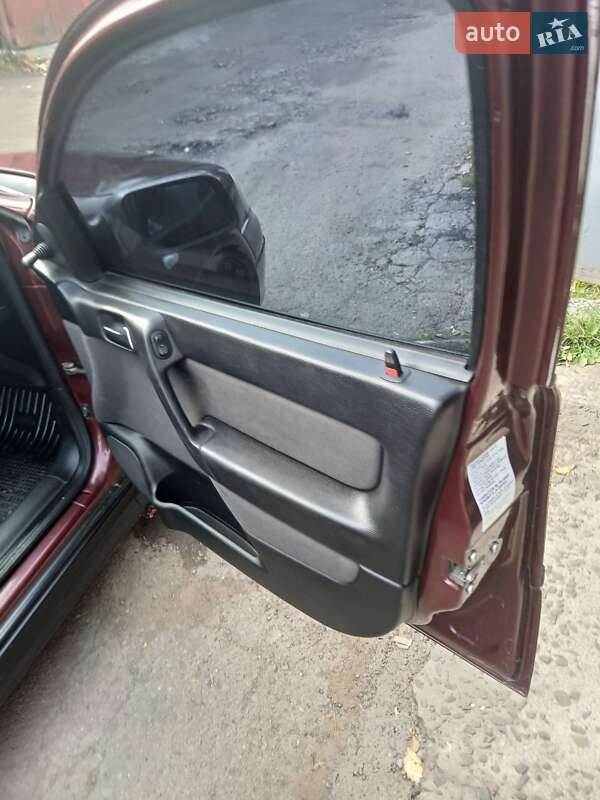 Седан Opel Astra 2003 в Львові фото 31 Седан Opel Astra 2003 в Львові