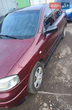 Седан Opel Astra 2003 в  фото 38 Седан Opel Astra 2003 в