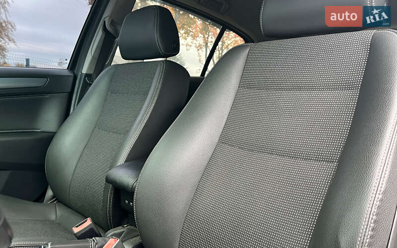 Хэтчбек Opel Astra 2010 в Коломые