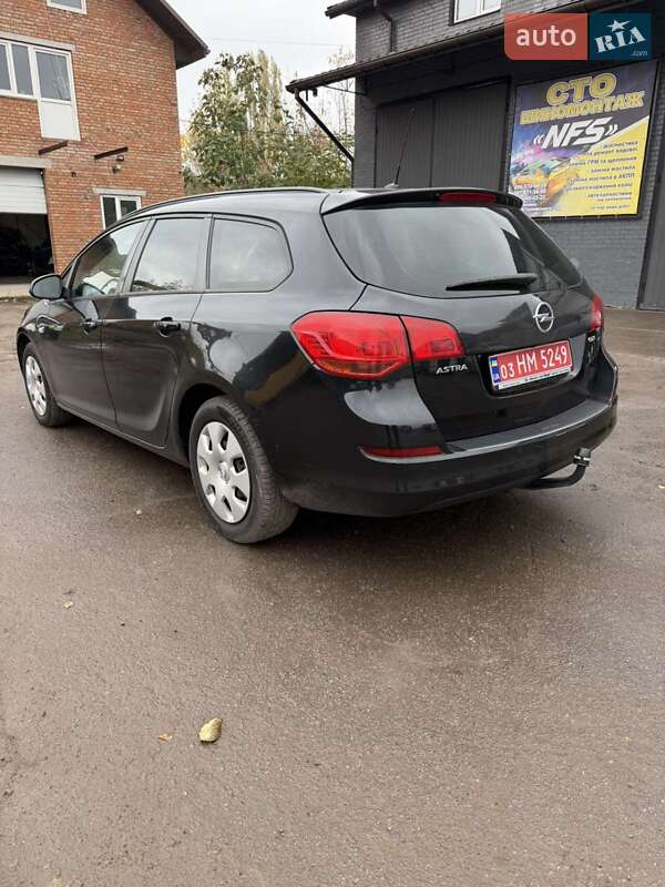 Универсал Opel Astra 2011 в Калиновке фото 9 Универсал Opel Astra 2011 в Калиновке