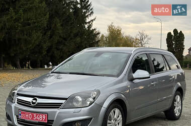 Універсал Opel Astra 2009 в Дубні