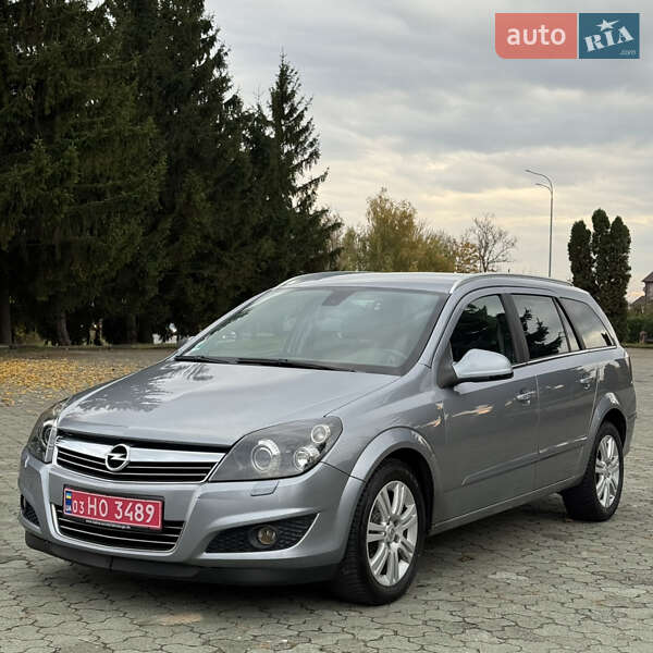 Универсал Opel Astra 2009 в Дубно фото Универсал Opel Astra 2009 в Дубно