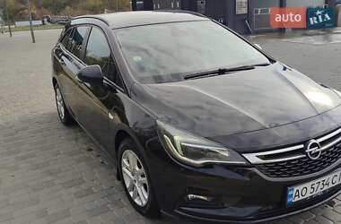Универсал Opel Astra 2017 в Берегово