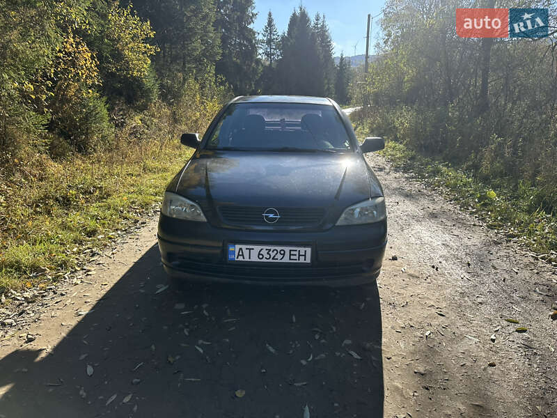 Седан Opel Astra 2006 в Сколе фото Седан Opel Astra 2006 в Сколе