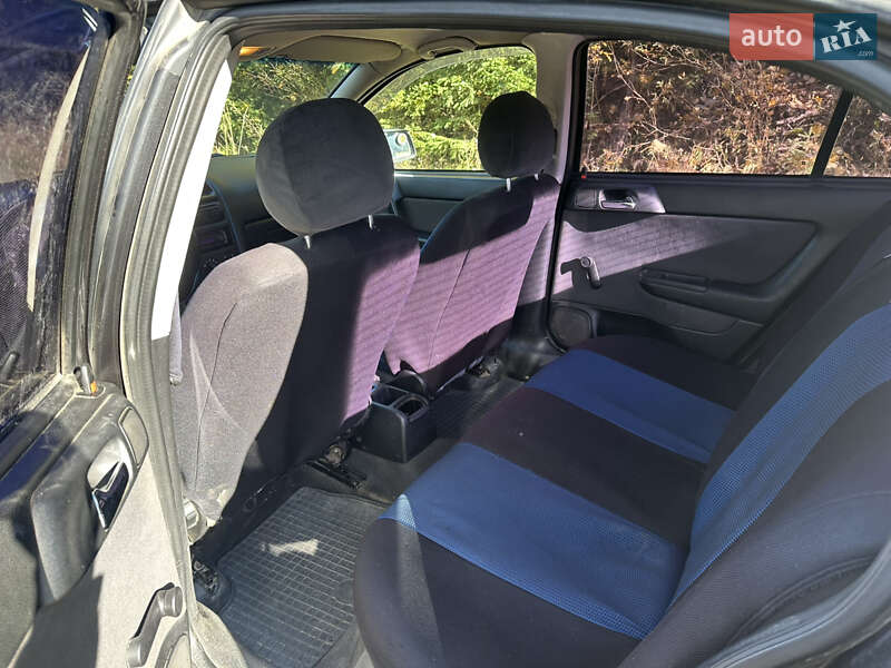 Седан Opel Astra 2006 в Сколе фото 8 Седан Opel Astra 2006 в Сколе