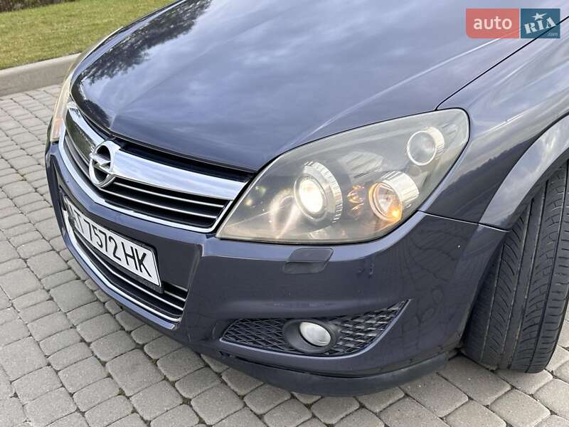 Універсал Opel Astra 2008 в Львові